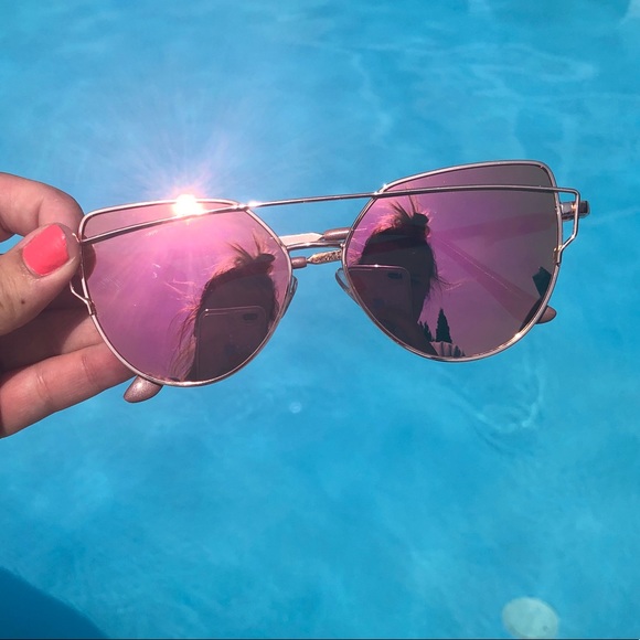 Sunglasses - Picture 2 of 3